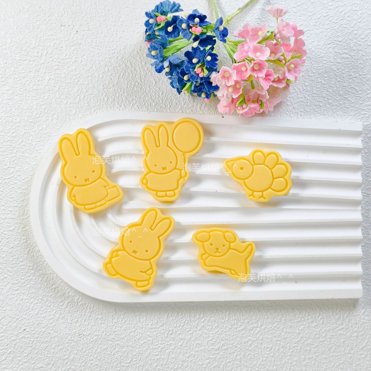 Niedliche 3D-Presskeksform mit – Kitchen Baking Utensil Bewertung und Preis